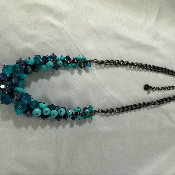 Simply Vera | Vera Wang Crystal Bead Cluster Necklace - Picture 4 of 5